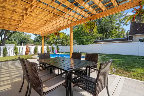Exterior - 1817 E Maya Ln, Mount Prospect, IL 60056 photo 1 of 12