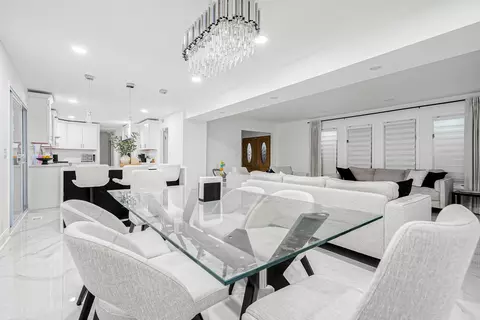 Dining - 1817 E Maya Ln, Mount Prospect, IL 60056 photo 1 of 2
