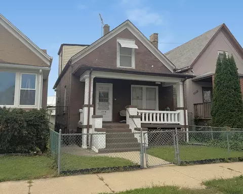 1718 N Ridgeway Ave, Chicago, IL 60647