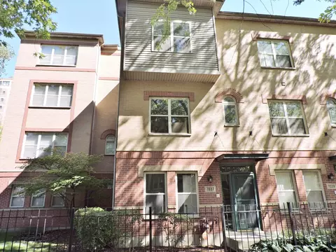 7037 S Oglesby Ave, Chicago, IL 60649