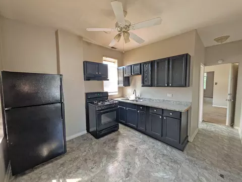 Kitchen - 6237 S Ada St, Chicago, IL 60636 photo 2 of 3