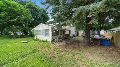 Exterior - 225 E 4th St, Byron, IL 61010 photo 9 of 9