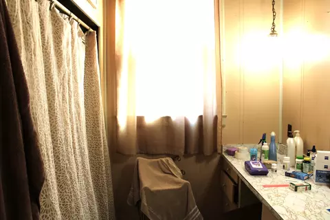 Bath - 304 S Maple St, Centralia, IL 62801 photo 3 of 3
