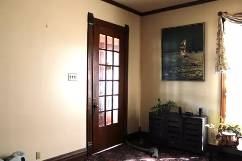Entry Way - 304 S Maple St, Centralia, IL 62801 photo 2 of 8
