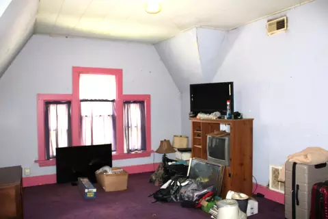 Bedroom - 304 S Maple St, Centralia, IL 62801 photo 3 of 4