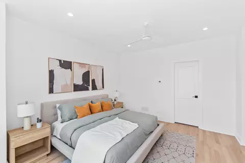 Bedroom - 710 E 41 St, Chicago, IL 60653 photo 4 of 6