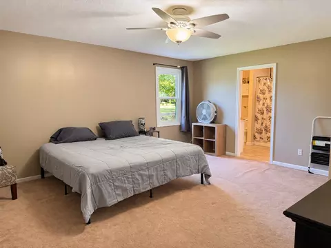 Bedroom - 1203 White Pine Ln, Metropolis, IL 62960 photo 1 of 4