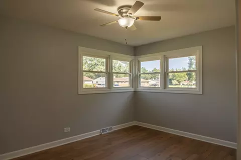 Bedroom - 16419 Oxford Dr, Markham, IL 60428 photo 1 of 5