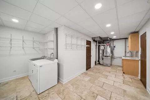 1441 E Hull Dr, Wheaton, IL 60189 photo 13