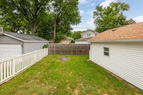 Exterior - 310 Shenstone Rd, Riverside, IL 60546 photo 13 of 13