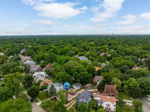 View/Area - 310 Shenstone Rd, Riverside, IL 60546 photo 3 of 4
