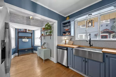 Kitchen - 310 Shenstone Rd, Riverside, IL 60546 photo 5 of 6