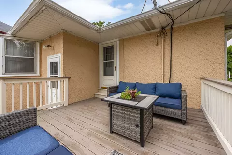 Exterior - 310 Shenstone Rd, Riverside, IL 60546 photo 9 of 13