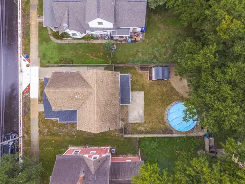 View/Area - 809 N Lee St, Bloomington, IL 61701 photo 1 of 1