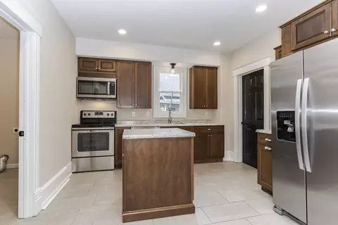 Kitchen - 809 N Lee St, Bloomington, IL 61701 photo 1 of 4