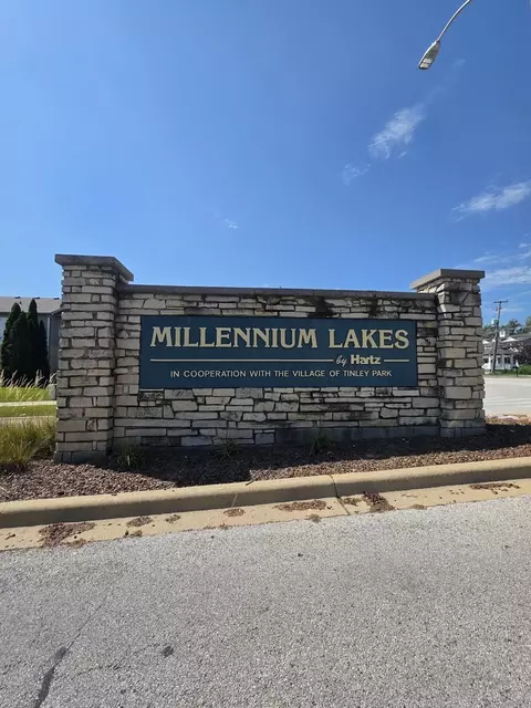18378 Century Ct, Tinley Park, IL 60477