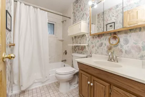 Bath - 1722 Hoover Dr, Normal, IL 61761 photo 1 of 1