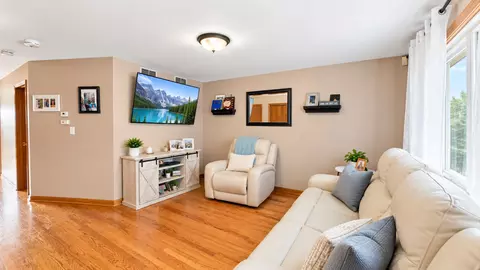 Living - 3610 S Emerald Ave, Chicago, IL 60609 photo 2 of 3