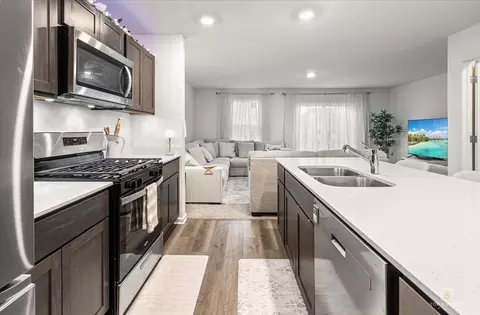 Kitchen - 1510 Sequoia Way, Pingree Grove, IL 60140 photo 1 of 3