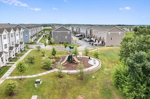 View/Area - 1510 Sequoia Way, Pingree Grove, IL 60140 photo 4 of 4