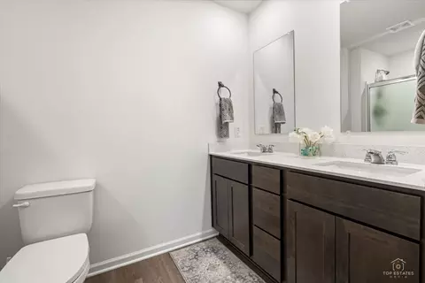 Bath - 1510 Sequoia Way, Pingree Grove, IL 60140 photo 2 of 3