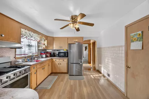 Kitchen - 2333 E 83rd St, Chicago, IL 60617 photo 1 of 4