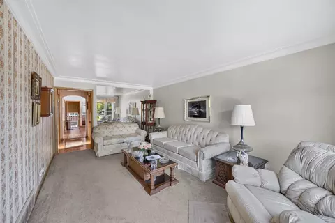 Living - 2333 E 83rd St, Chicago, IL 60617 photo 1 of 2