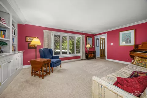 Living - 534 Ryan Ct, West Dundee, IL 60118 photo 1 of 3