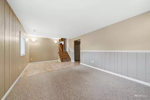 Living - 14650 Kostner Ave, Midlothian, IL 60445 photo 6 of 6