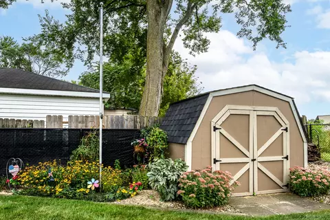Exterior - 14650 Kostner Ave, Midlothian, IL 60445 photo 9 of 10