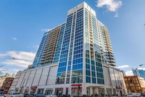 757 N Orleans St #610, Chicago, IL 60654