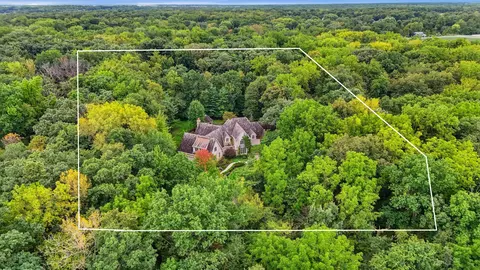 View/Area - 33 W551 Hub Rd, Wayne, IL 60184 photo 2 of 2