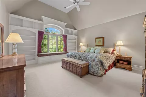 Bedroom - 33 W551 Hub Rd, Wayne, IL 60184 photo 4 of 6