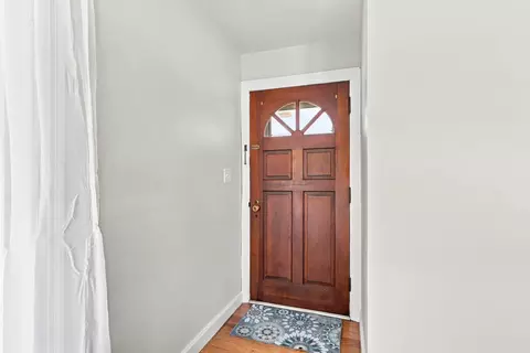 Entry Way - 2521 33rd St, Moline, IL 61265 photo 1 of 4