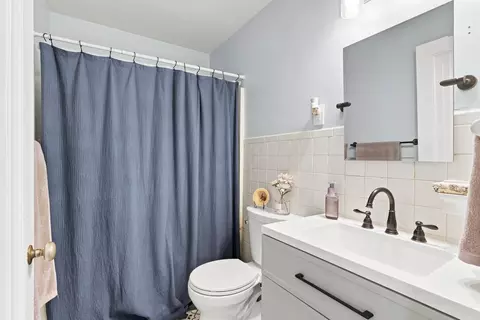 Bath - 2521 33rd St, Moline, IL 61265 photo 1 of 2