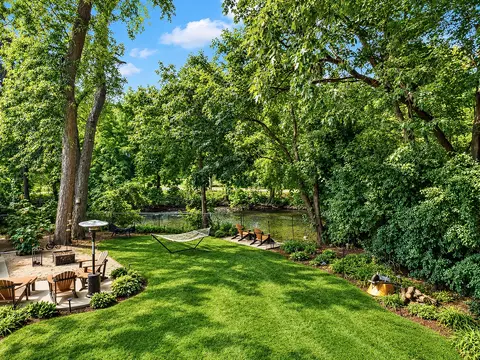 Exterior - 21 E Hillside Rd, Naperville, IL 60540 photo 2 of 5