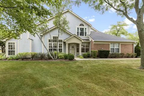 Exterior - 383 Aberdeen Ct #1, Bartlett, IL 60103 photo 3 of 4
