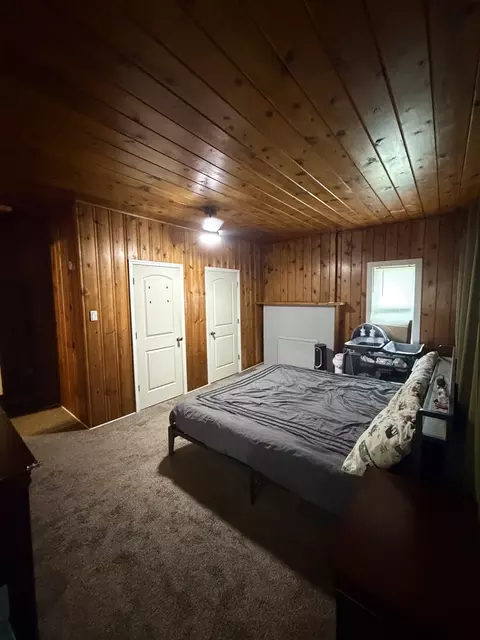 Bedroom - 205 W 6th St, Benton, IL 62812 photo 1 of 4
