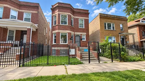 Undisclosed, Chicago, IL 60636