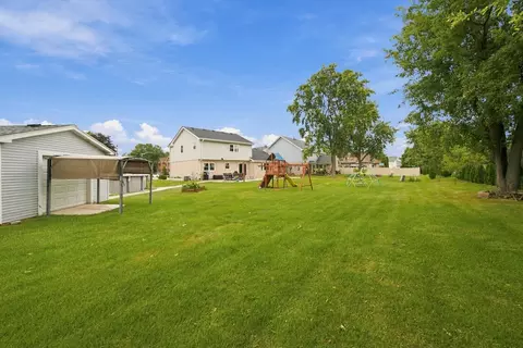 Exterior - 14101 E Laramie Ct, Crestwood, IL 60418 photo 9 of 10
