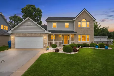 Exterior - 14101 E Laramie Ct, Crestwood, IL 60418 photo 3 of 10