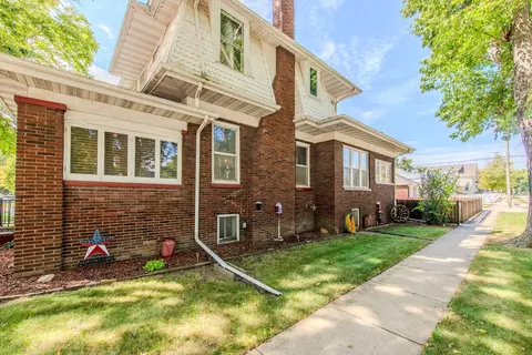Exterior - 426 E Jefferson St, Morris, IL 60450 photo 2 of 15