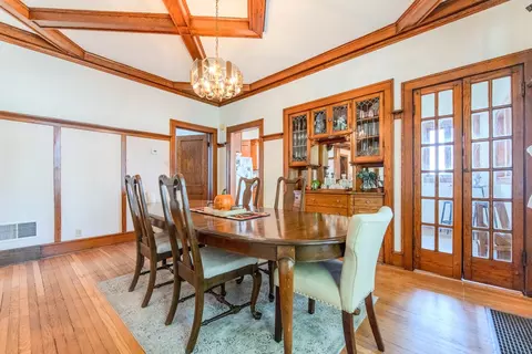 Dining - 426 E Jefferson St, Morris, IL 60450 photo 2 of 4