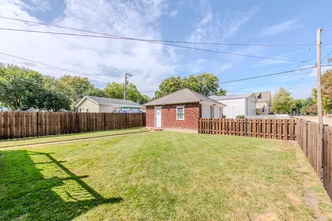 Exterior - 426 E Jefferson St, Morris, IL 60450 photo 7 of 15