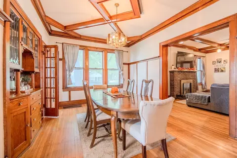 Dining - 426 E Jefferson St, Morris, IL 60450 photo 4 of 4