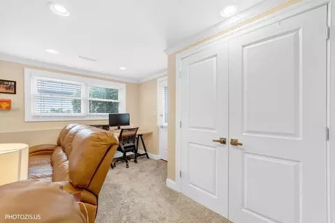 Other - 148 Jeffery Ln, Des Plaines, IL 60018 photo 4 of 9