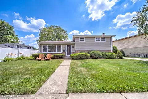 Exterior - 148 Jeffery Ln, Des Plaines, IL 60018 photo 12 of 13
