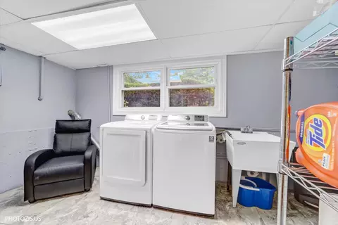 Other - 148 Jeffery Ln, Des Plaines, IL 60018 photo 7 of 9