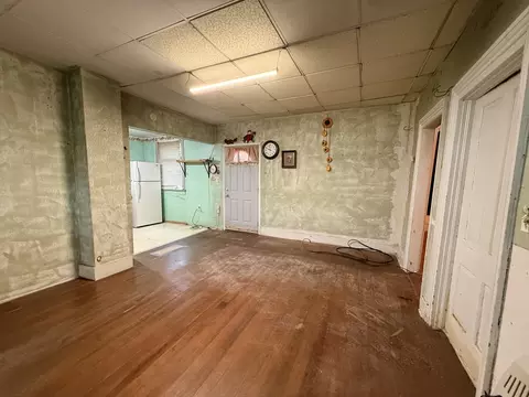 Living - 115 W James St, Dwight, IL 60420 photo 3 of 4