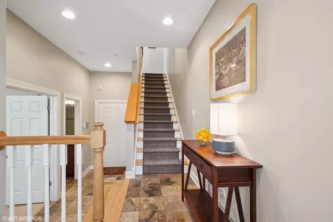 Entry Way - 511 Forest Ave, Evanston, IL 60202 photo 1 of 1